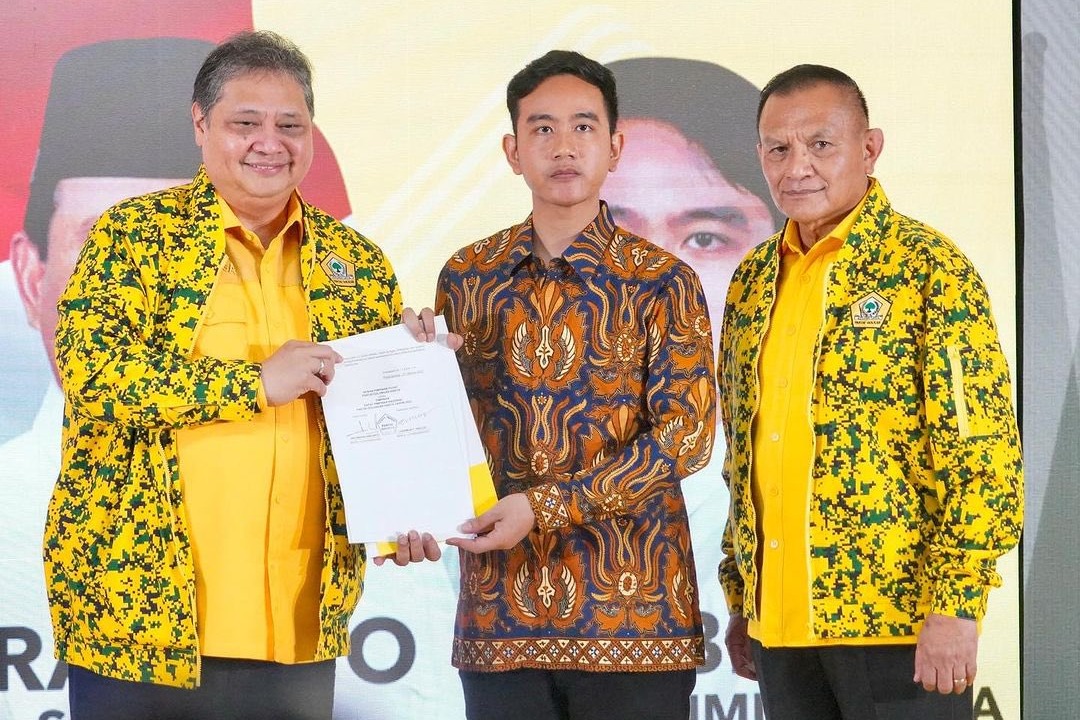 Golkar Usulkan Penambahan Nama Jokowi Di Belakang Nama Gibran, Ini ...